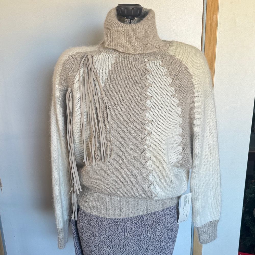 Vintage Fringe Women's Beige and Cream Turtleneck Sweater